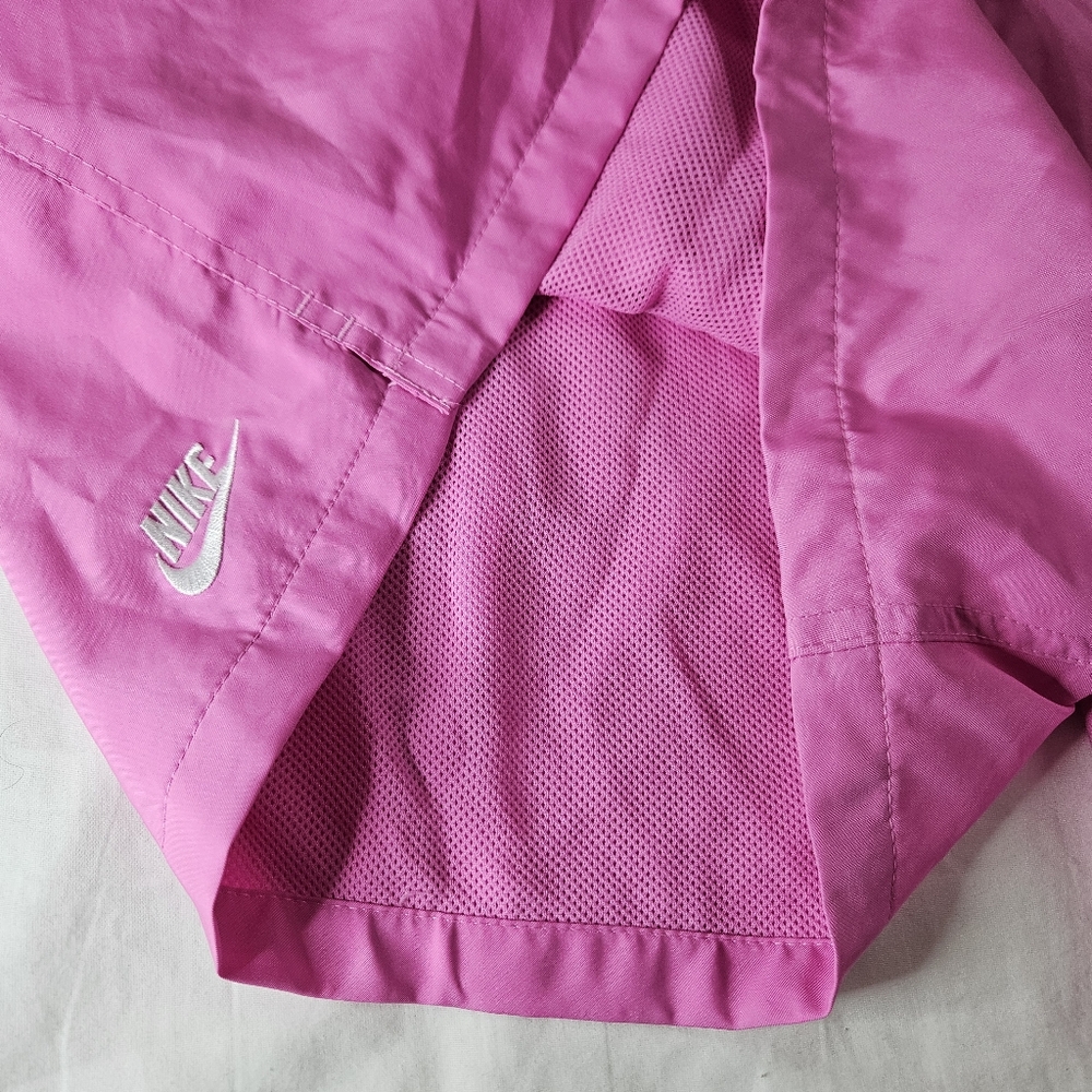 Nike Club 6" Woven Flow Shorts Futura Logo Pink White FN3307-675 Men's Size XL - Picture 7 of 7